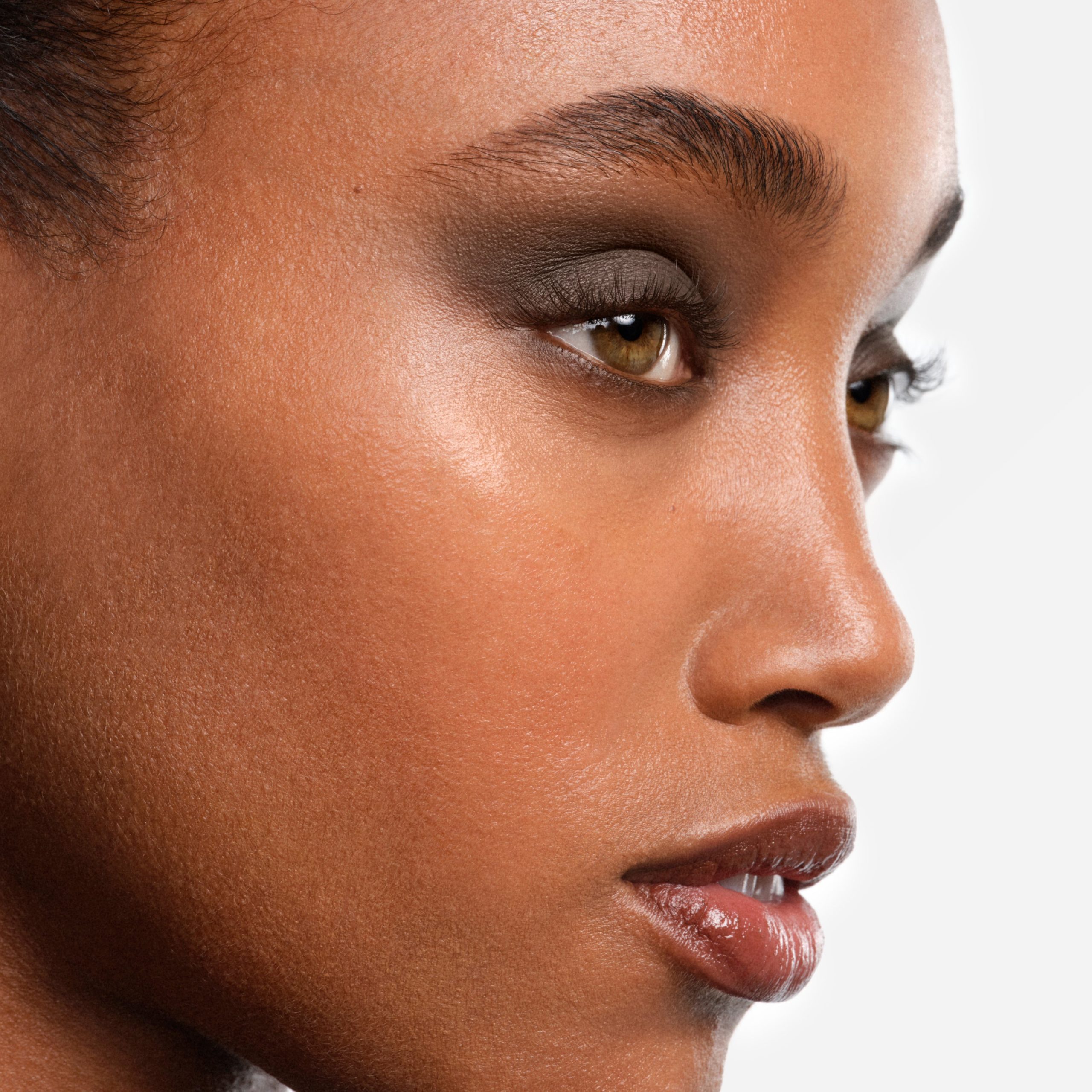 SuperSuede™ Baked Eyeshadow - Image 2